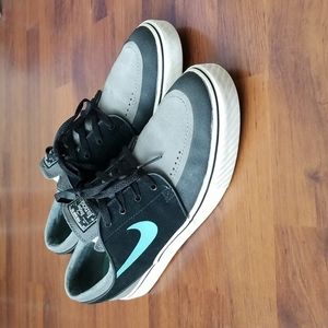 Nike SB Stefan Janoski skateboarding shoes